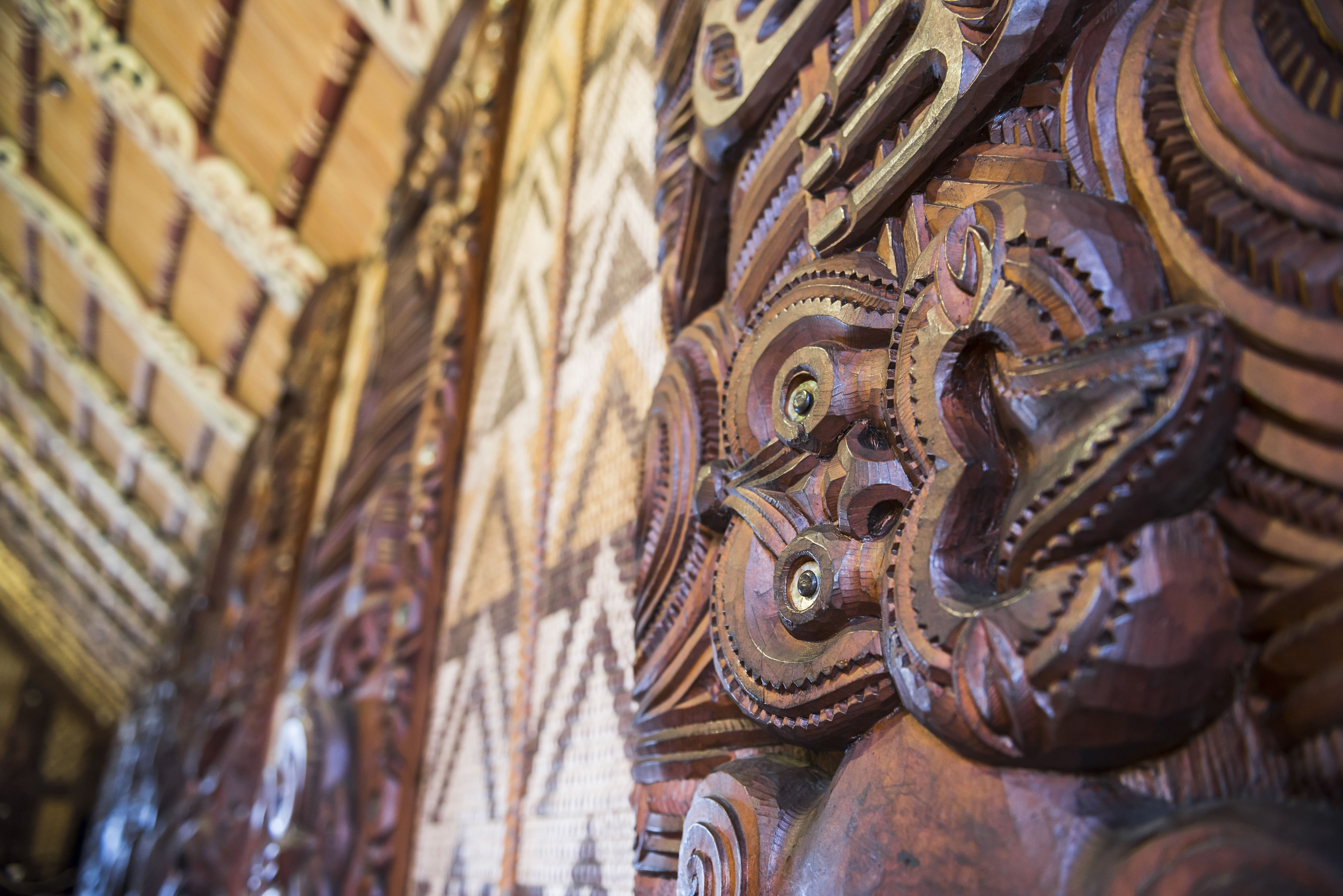 wooden-carving-at-a-maori-meeting-house-waitangi-2022-03-08-16-22-40-utc.jpg